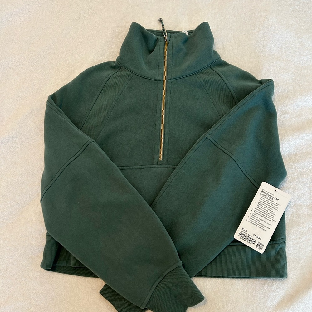 NWT Lululemon Funnel Neck Scuba. XS/S medium forrest, gold accents.